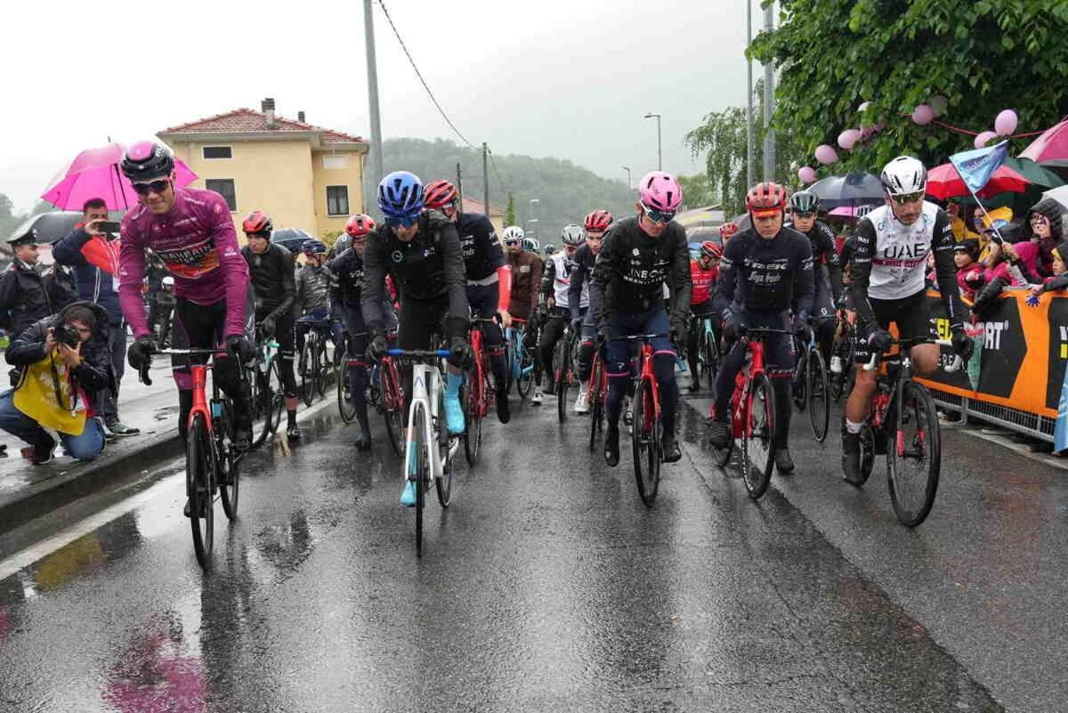 Asd -Sport E Giovani 호텔 Borgofranco d'Ivrea 외부 사진